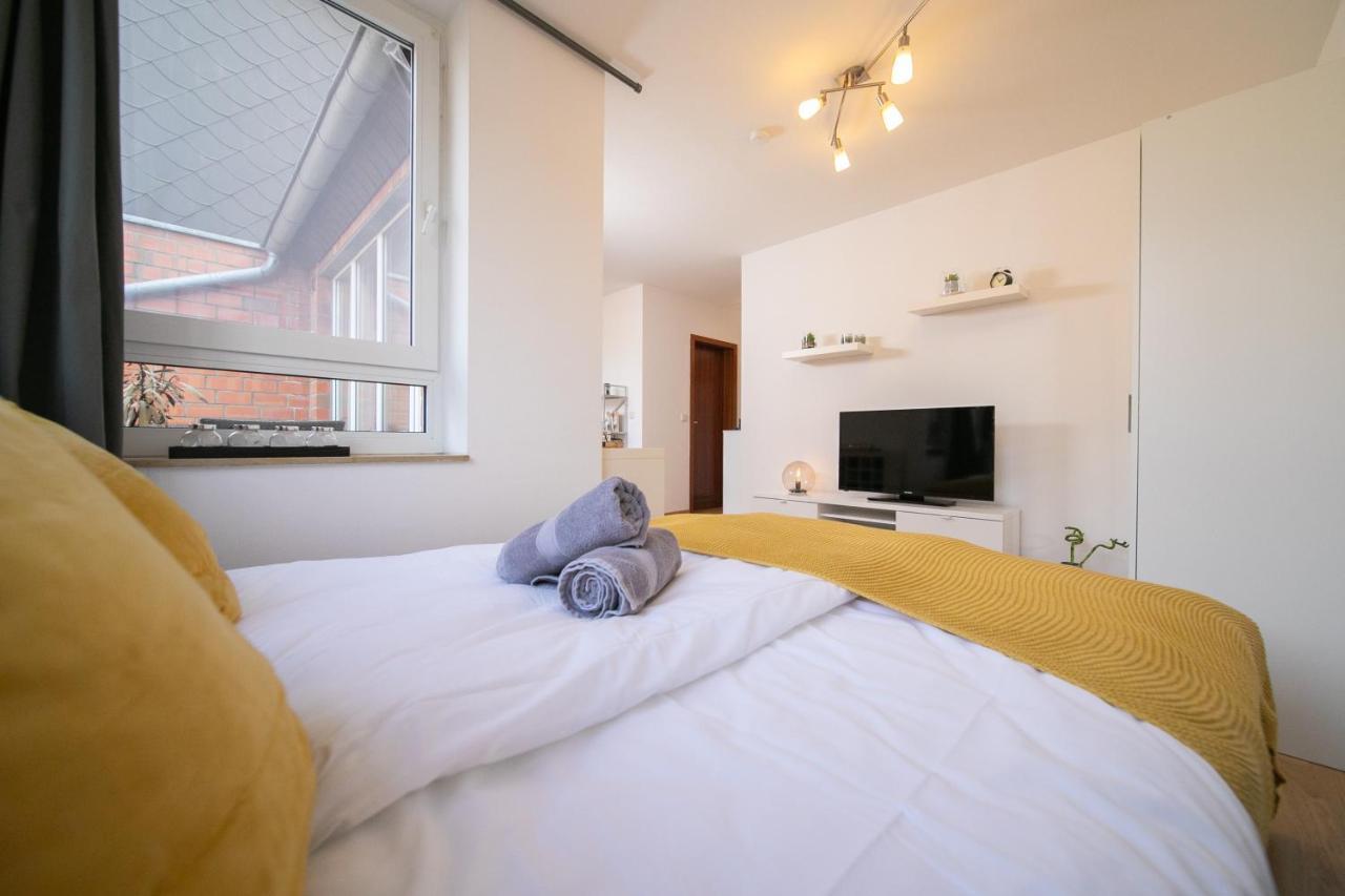 Studio Shiny - Zentral Mit Balkon - Messe - Kueche Neuss Εξωτερικό φωτογραφία