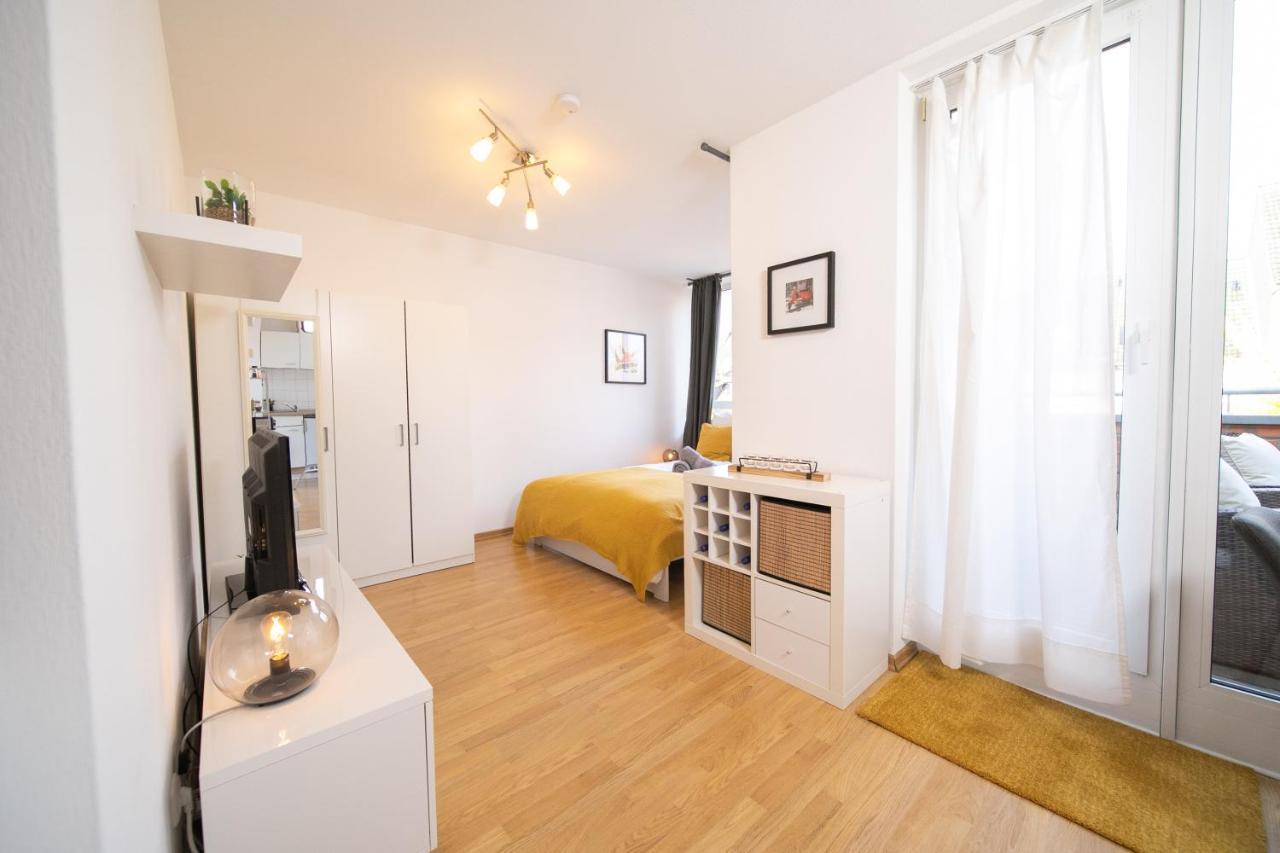 Studio Shiny - Zentral Mit Balkon - Messe - Kueche Neuss Εξωτερικό φωτογραφία